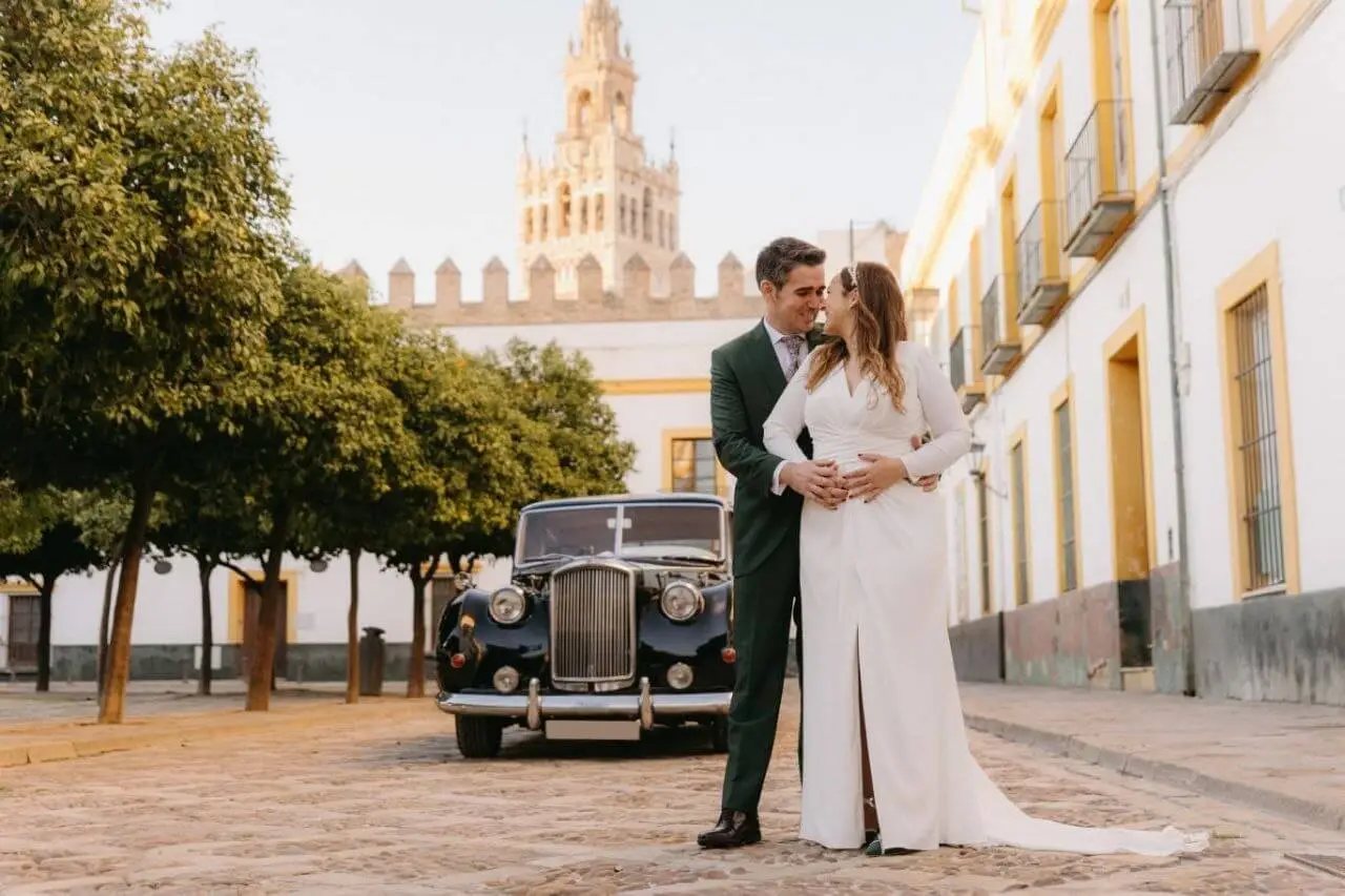 Coche de época para bodas — Legado Romano
