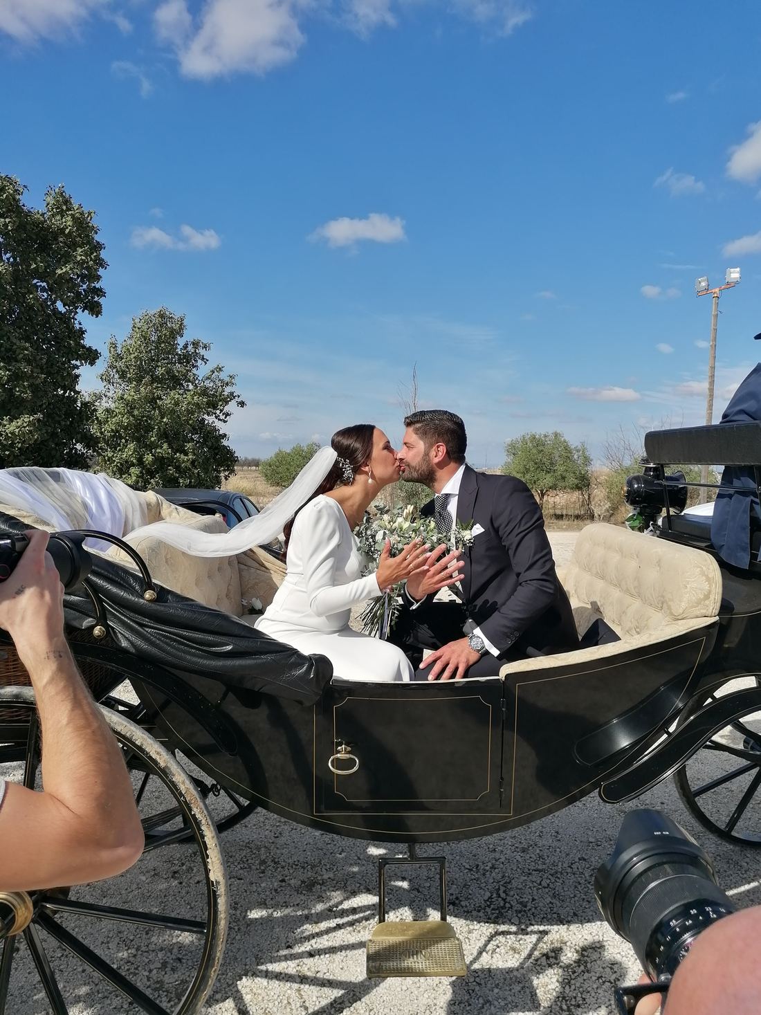 Boda real de Legado Romano — llegada en coche de caballos